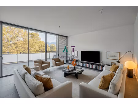 t5 en attique dans residence recente