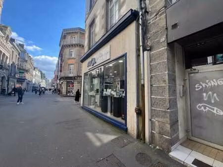 location commerce 81 m² à saint-brieuc (22000)