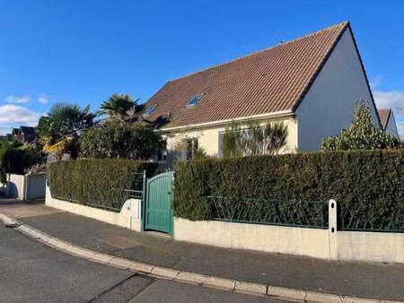 vente maison à janville (14670) : à vendre / 100m² janville