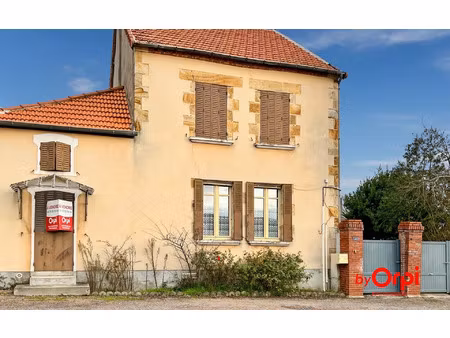 maison bézenet m² t-5 à vendre  99 000 €