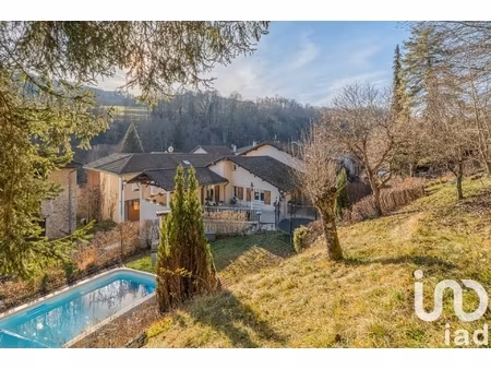 vente maison de village 10 pièces