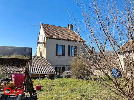 vente maison 5 pièces 115 m² à bezenet (03170)  88 000 €
