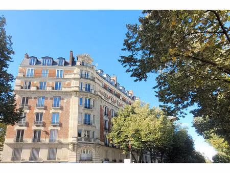 7 pieces immeuble bourgeois