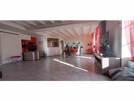 vente maison 5 pièces 216 m² saint-félix (17330)