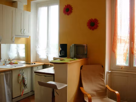 appartement studio meuble -plein centre ville - castelnau