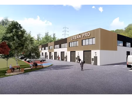 local d'activités de 157m²