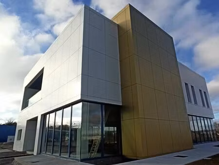 location bureau 600 m² à limoges (87280)