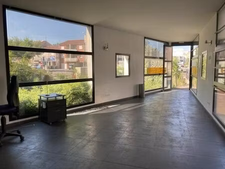 location bureau 40m2 perpignan 66000 - 500 € - surface privée
