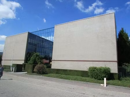 commercieel te huur in machelen