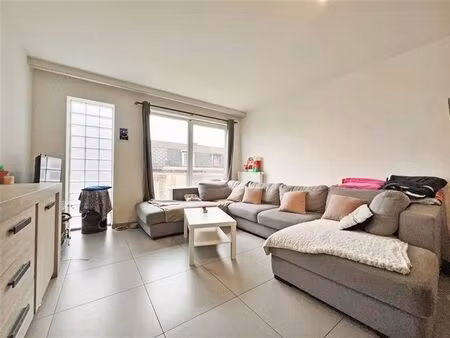 appartement - 3 ch. - parking - frais 3%*