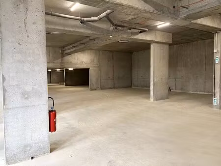 en vente garage-parking 15 m² – 20 000 € |saint-herblain