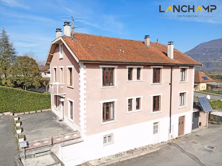 villa traditionnelle à 5 kms de seyssel.