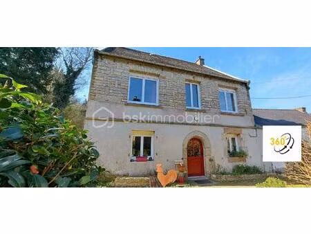 maison en pierre de 135 m² à berrien