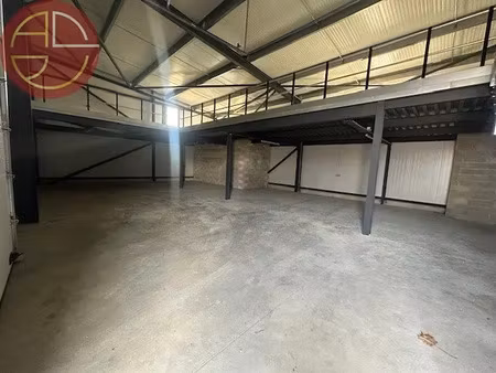 vente entrepôt deyme 31450