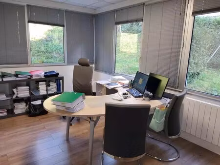 vente local commercial 110 m2 à lissieu