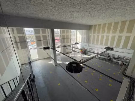 a louer - local d'activités de 408 m² avec bureaux