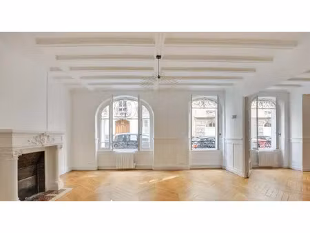 locaux professionnels à louer de 120m2