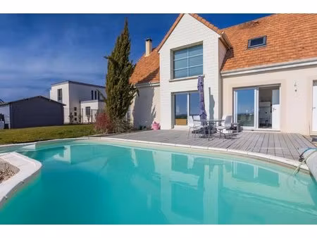 deja vendue !!!!!! à 14mn delongvic tres belle maison contemporaine de 2010. calme absolu.