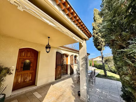 nohanent / belle villa avec spacieux sous-sol  5 chambres et piscine !