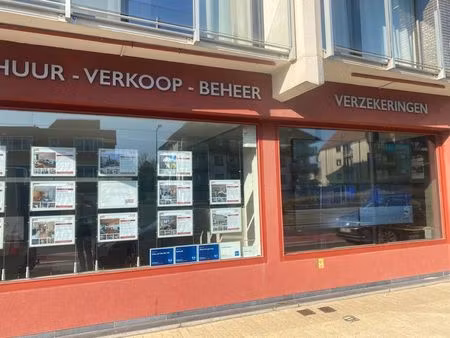154 m² de bureaux à vendre dans le centre d'oostduinkerke.