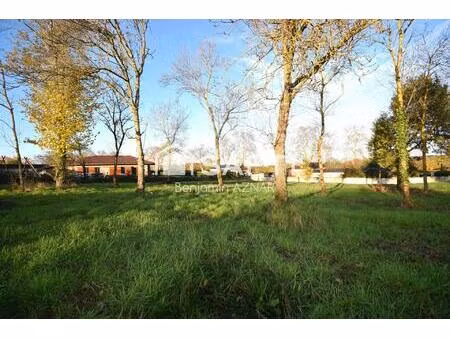 superbe terrain plat.