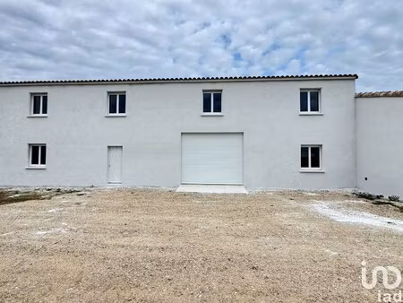 location local d'activités 220 m²