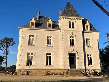 en vente maison 852 m² – 1 250 000 € |l'hermenault