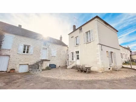 vente maison 7 pièces 210 m² à auxerre (89000)  267 000 €