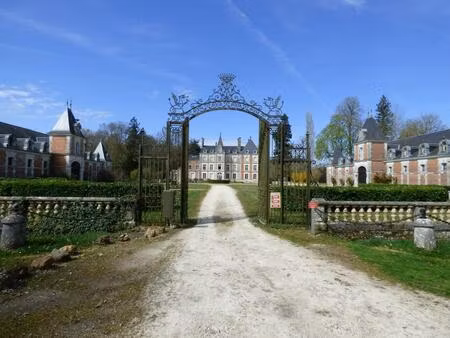 château / domaine 30 pièces