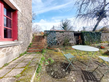 mayenne maison 3 chambres avec dependances