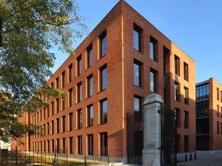 commercieel te huur in etterbeek