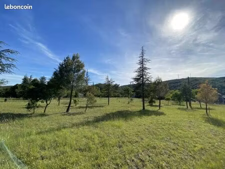 terrain 359 m² le teil