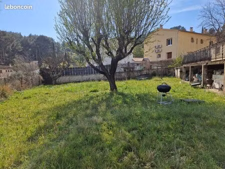 terrain constructible 464 m²