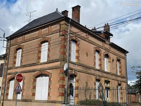 maison 8 pièces 172 m²