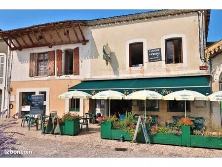 immeuble 7 pièces 305 m²