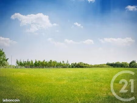 terrain 4 170 m² moulon