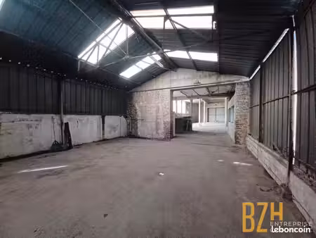 local 1300 m² quimperle