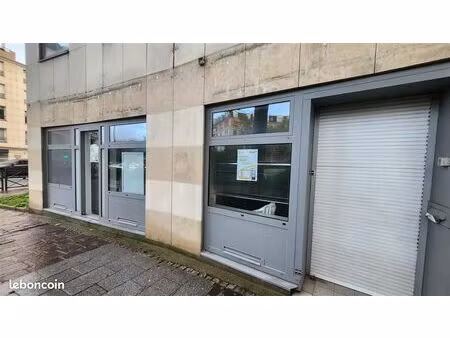 local bureaux 163 m²
