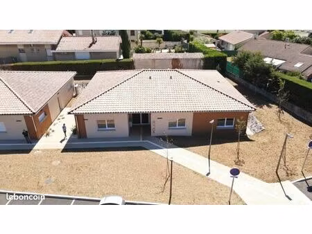 service santé 31 m²