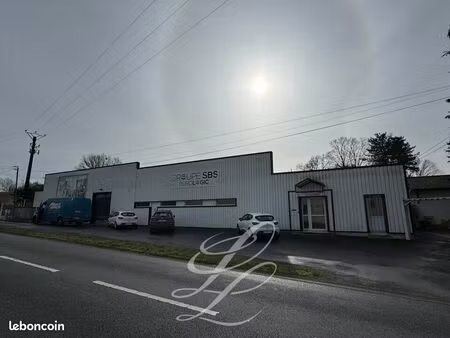 mixte activites-bureaux 2000 m² vezins