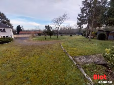 terrain 667 m² saint domineuc