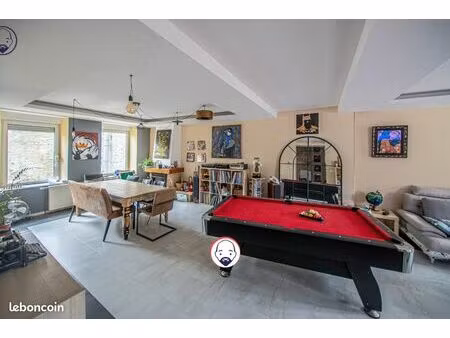 maison de ville 10 pièces 237 m²