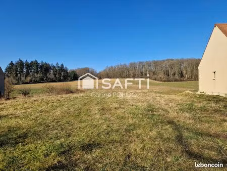 terrain 767 m² emeville