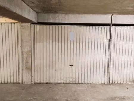 vente garage fermé