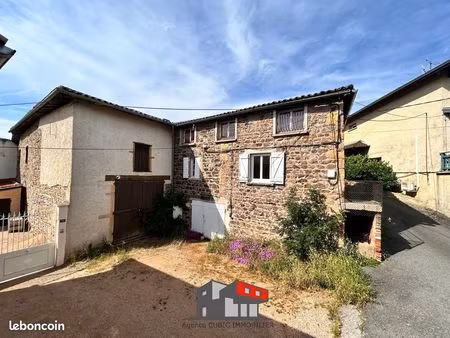 maison 10 pièces 147 m²