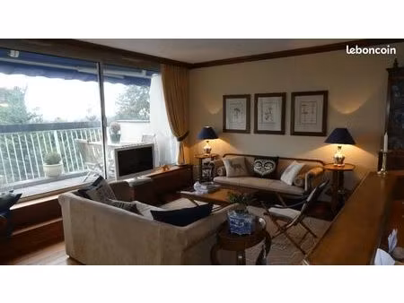 appartement 2 pièces 81 m²