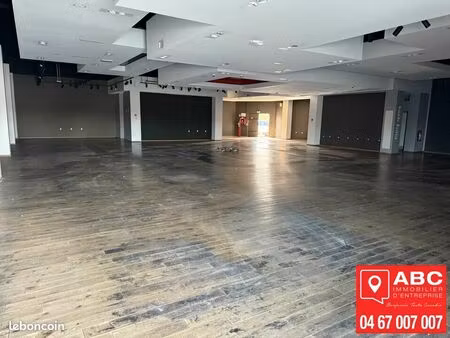 local commercial 600 m²
