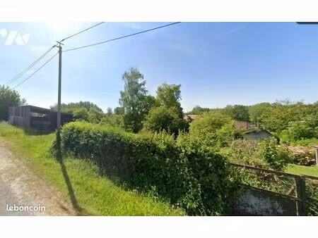 terrain 629 m² salesches