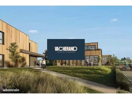 bureaux 592 m² feignies