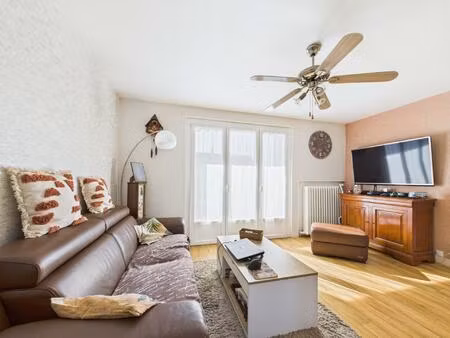 pavillon sur sous sol à nouâtre